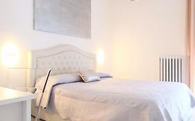 Angela'S Apartment. Elegant Two Bedroom House In Irsina