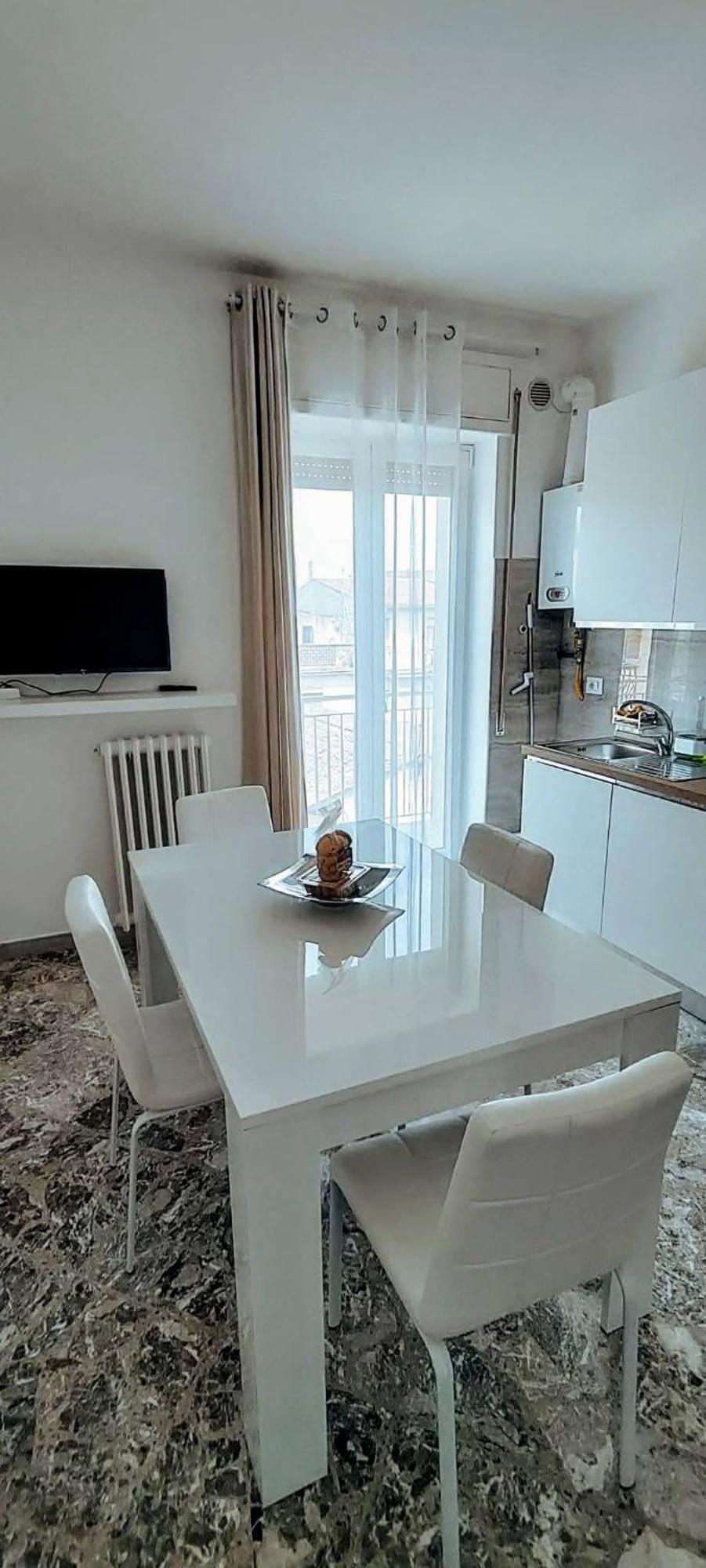 Angela'S Apartment. Elegant Two Bedroom House In Irsina Esterno foto